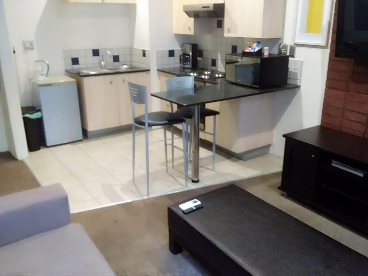 Mabungubwe Hotel Apartments - Home Away From Home Johannesburg Luaran gambar