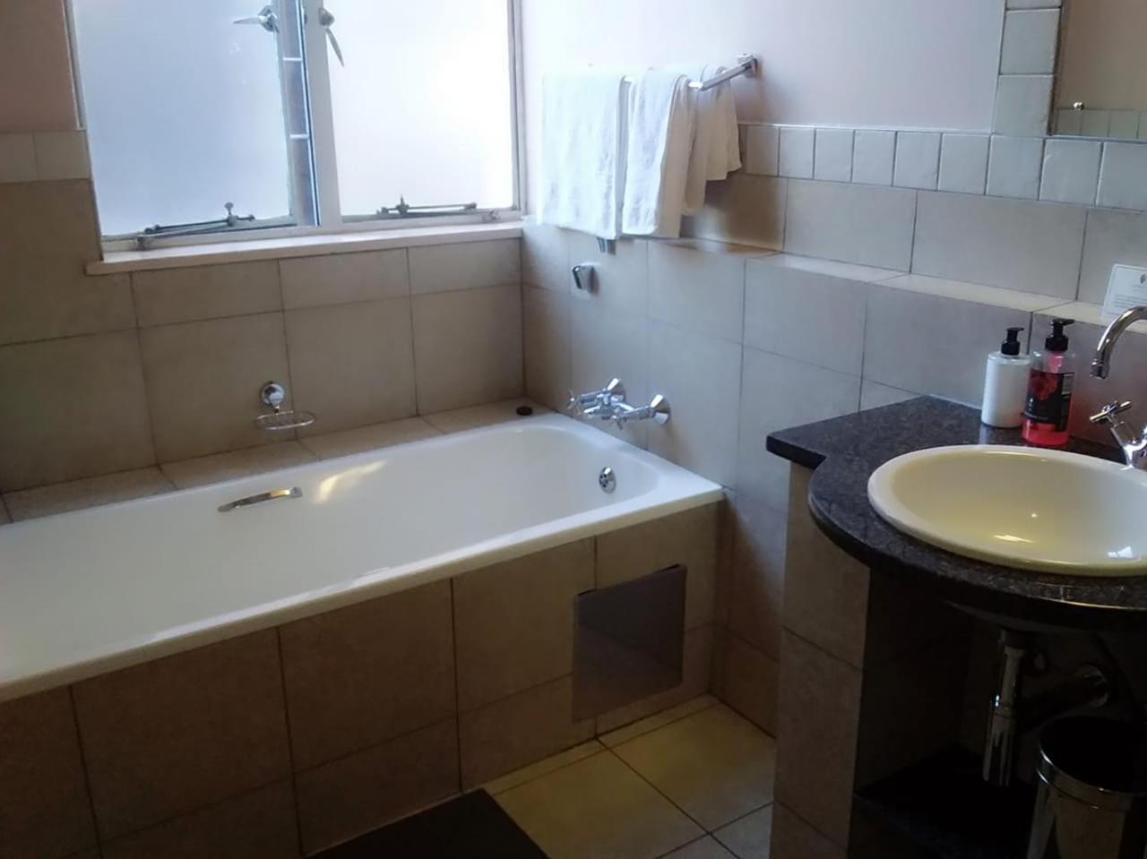 Mabungubwe Hotel Apartments - Home Away From Home Johannesburg Luaran gambar